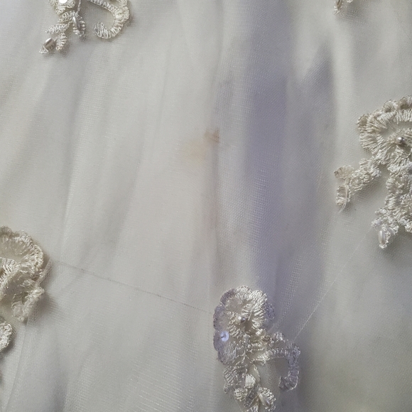 Flower Girl/ Little Girl's Formal Gown - Picture 4 of 9